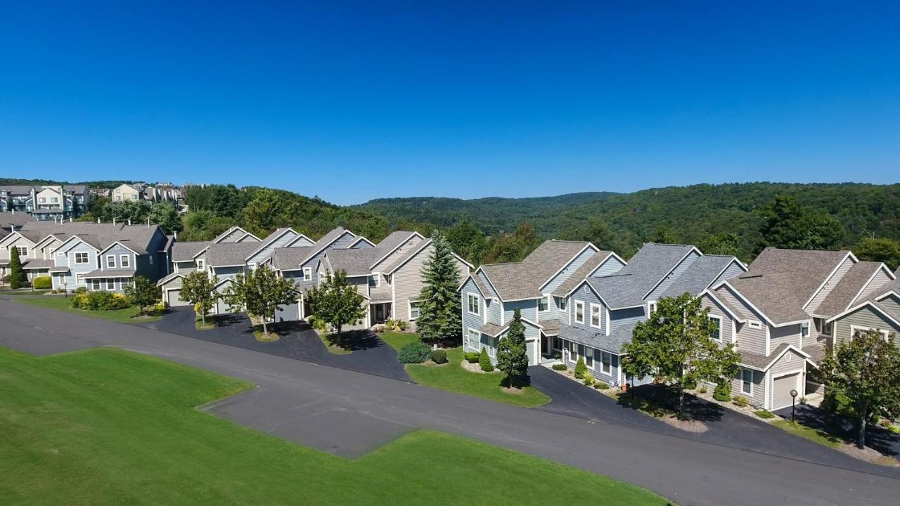 Seven Springs Woodridge 3 Bedroom Premium Condo, Private Deck With Wooded View *